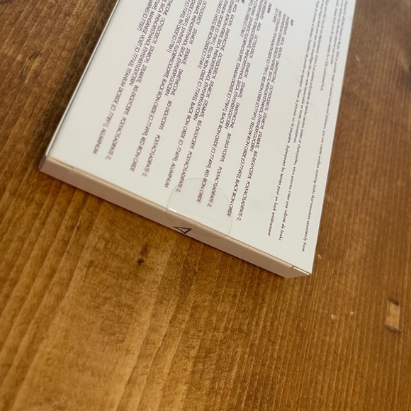 Wander Beauty Neutral Eyeshadow Palette - Picture 4 of 5